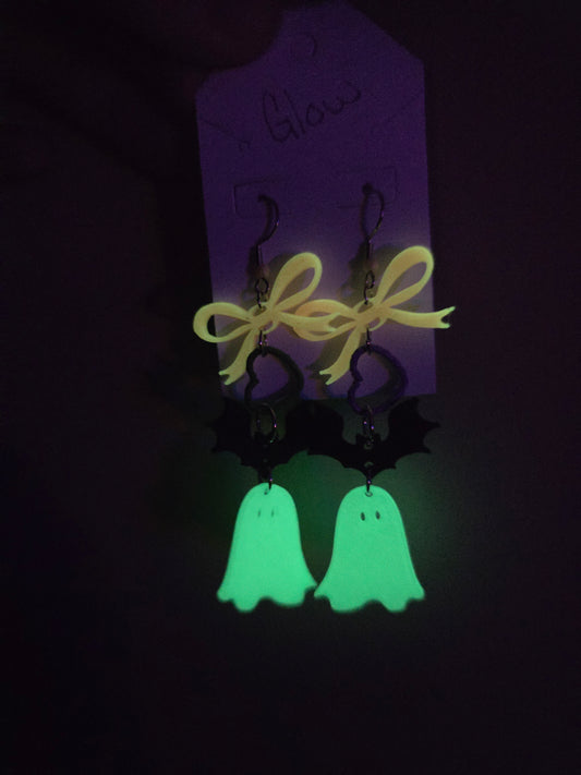 Ghost and bow glow in the dark earrings