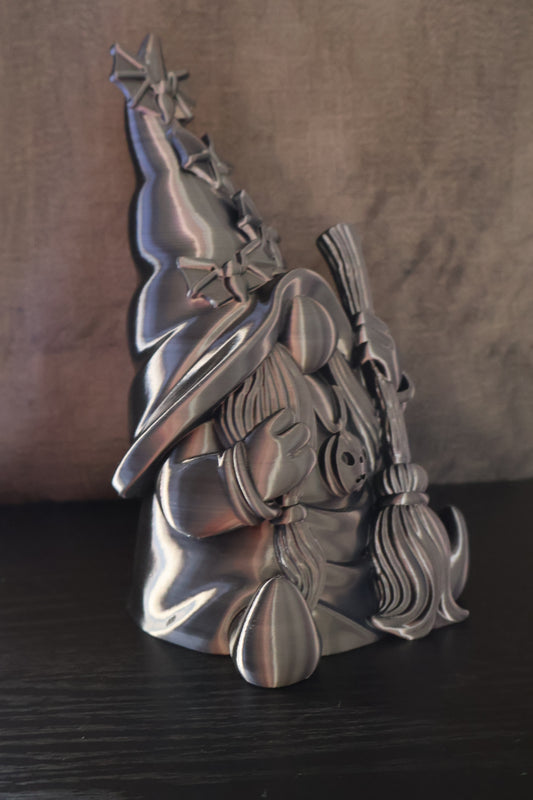 WITCH OF THE BATS GNOME