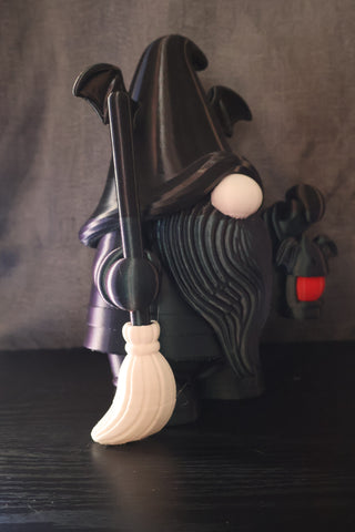BAT LANTERN GNOME