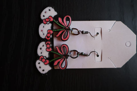 BOW H. KITTY EARRINGS