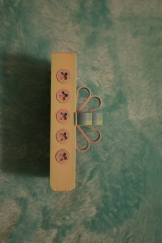 Annoying gift card box